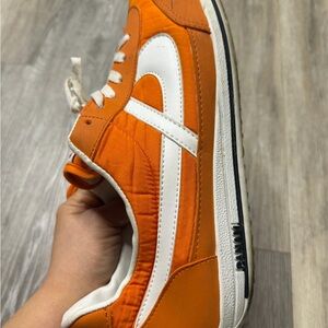 Tenis PANAM naranjas